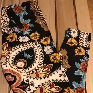 Leggings Italian Floral One Size Buttery Soft New